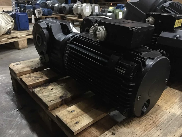Sew eurodrive dc motorreductoren - afbeelding 2 van  7