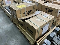 Sew-eurodrive elektromotor “ongebruikt” (3x) - afbeelding 8 van  15