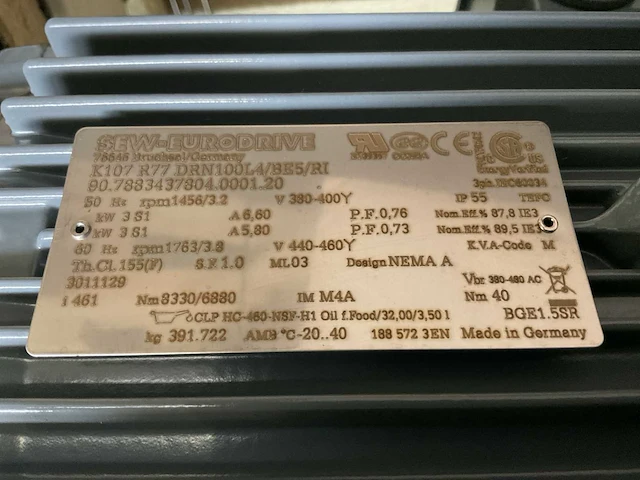 Sew-eurodrive k107 r77 drn100l4/be5/ri elektromotor “ongebruikt” - afbeelding 5 van  5