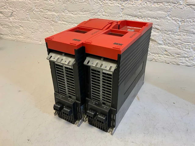 Sew eurodrive mds60a0015-5a3-4-00 inverter (2x) - afbeelding 1 van  24