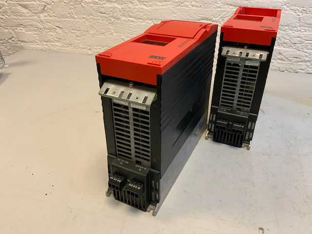 Sew eurodrive mds60a0015-5a3-4-00 inverter (2x) - afbeelding 12 van  24