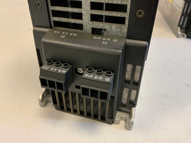 Sew eurodrive mds60a0015-5a3-4-00 inverter (2x) - afbeelding 22 van  24