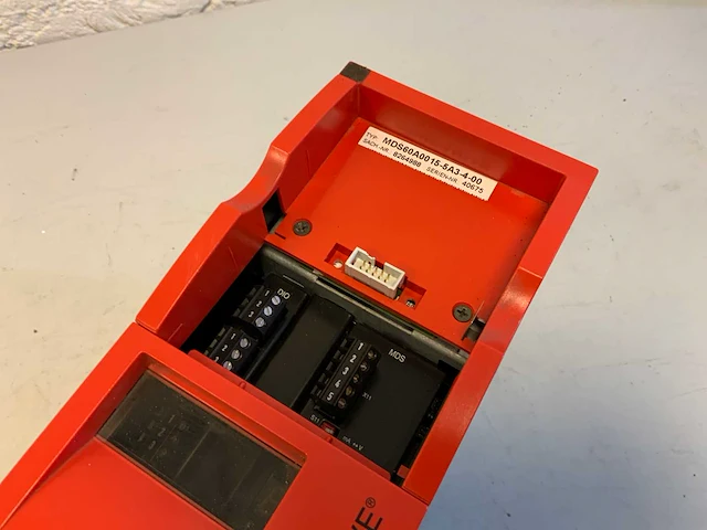 Sew eurodrive mds60a0015-5a3-4-00 inverter - afbeelding 12 van  13