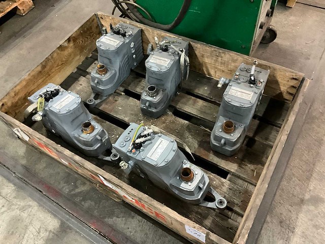 Sew eurodrive mgf11t2 reductormotor - afbeelding 1 van  5