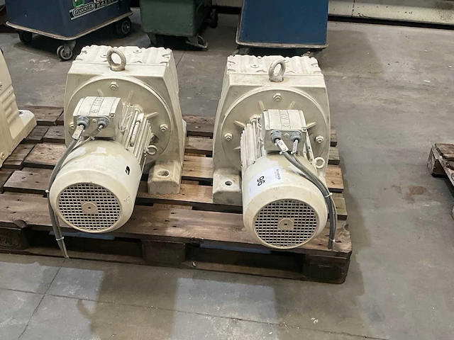 Sew eurodrive r107 elektromotor (2x) - afbeelding 2 van  5