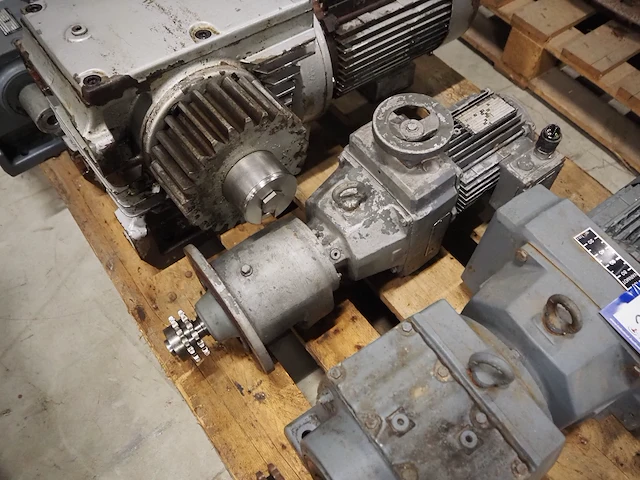 Sew eurodrive / vector - afbeelding 12 van  12