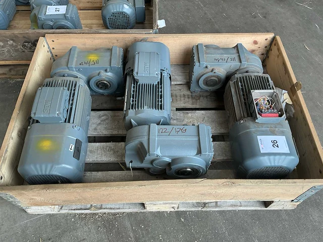 Sew fa67 elektromotor (3x) - afbeelding 2 van  4