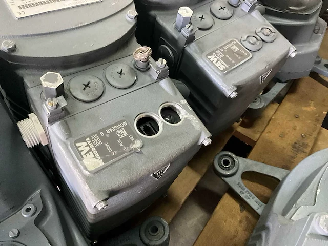Sew mgftt4-dsm-dbc-b/ecr/iv/dsp reductormotor (8x) - afbeelding 3 van  5