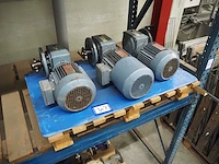 Sew - afbeelding 1 van  8