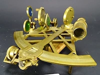 Sextant