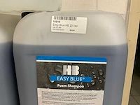 Shampoo & gedemineraliseerd water - afbeelding 2 van  4