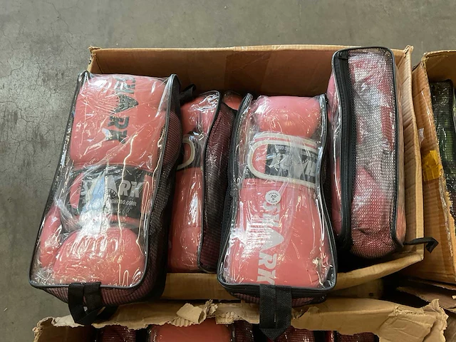 Shark partij bokshandschoenen, 42 paar - afbeelding 4 van  5