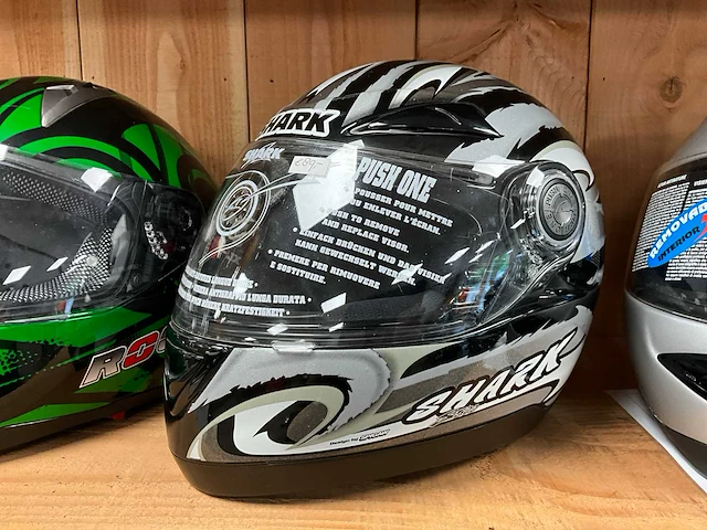 Shark s500 motorhelm xl - afbeelding 1 van  4