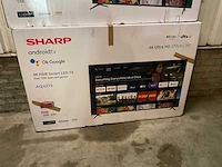 Sharp - 70 inch - televisie (2x) - afbeelding 7 van  9