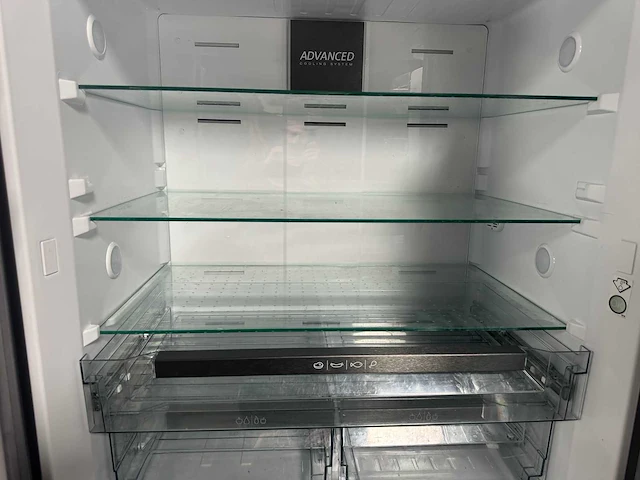 Sharp - koel-vriescombinatie - afbeelding 3 van  12
