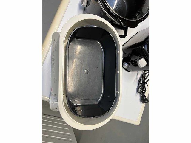 Sharp - sharp koelkast + braun multigourmet + inventum magnetron - afbeelding 5 van  23