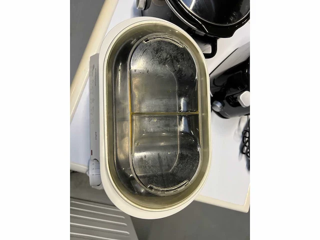 Sharp - sharp koelkast + braun multigourmet + inventum magnetron - afbeelding 6 van  23