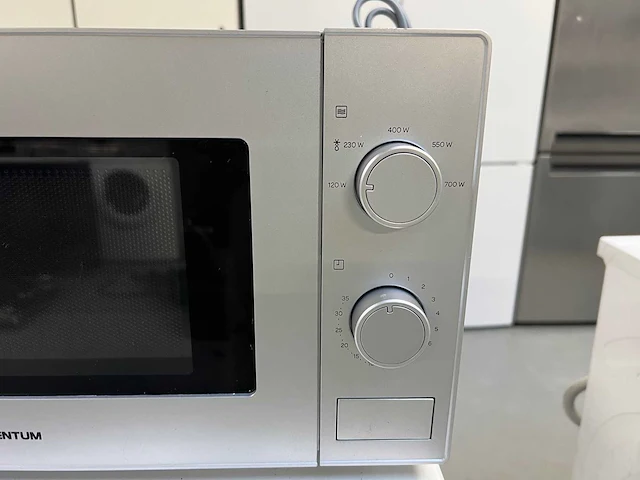 Sharp - sharp koelkast + braun multigourmet + inventum magnetron - afbeelding 8 van  23