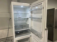 Sharp - sharp koelkast + braun multigourmet + inventum magnetron - afbeelding 18 van  23