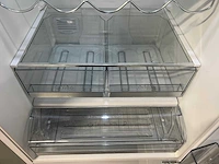 Sharp - sharp koelkast + braun multigourmet + inventum magnetron - afbeelding 19 van  23