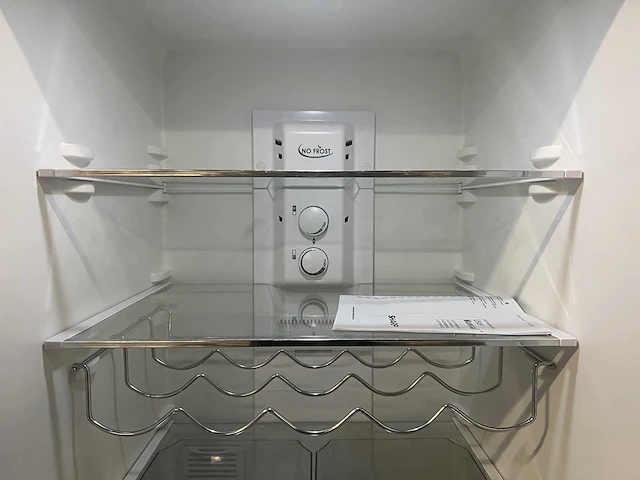 Sharp - sharp koelkast + braun multigourmet + inventum magnetron - afbeelding 20 van  23