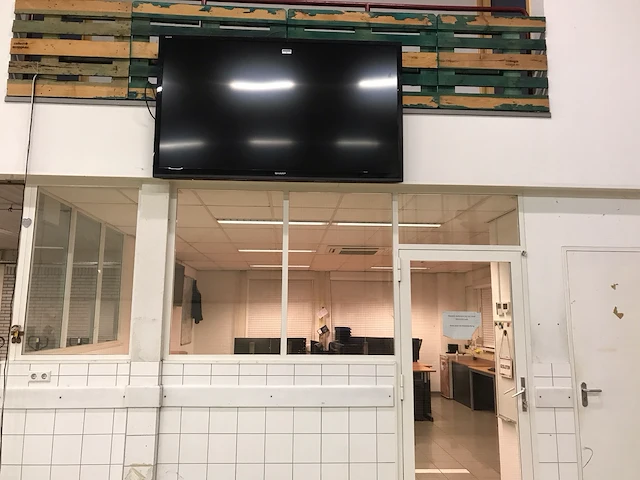 Sharp aquos televisie - afbeelding 3 van  3