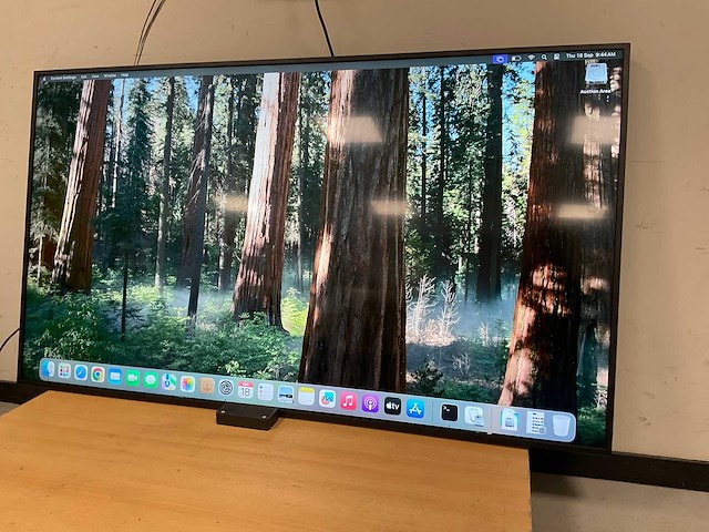 Sharp (pn-hw651) 65”, 3840x2160 (uhd) lcd monitor - afbeelding 3 van  6