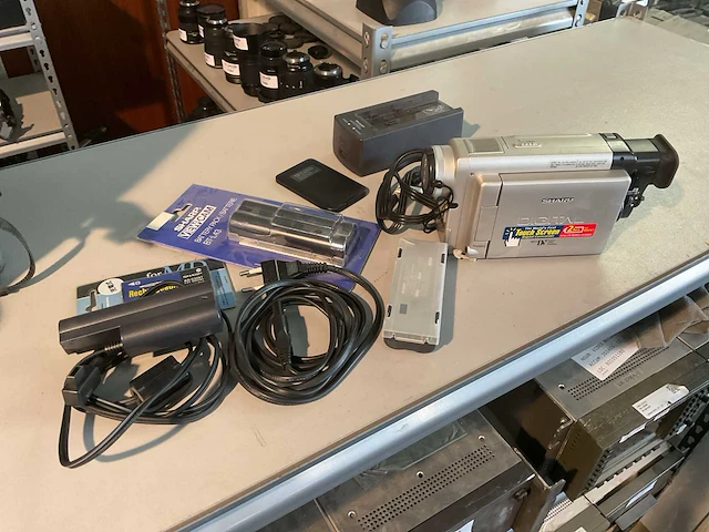 Sharp vl-pd1s camcorder kit - afbeelding 1 van  4