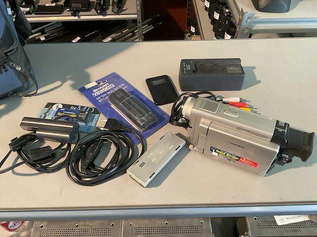 Sharp vl-pd1s camcorder kit - afbeelding 2 van  4
