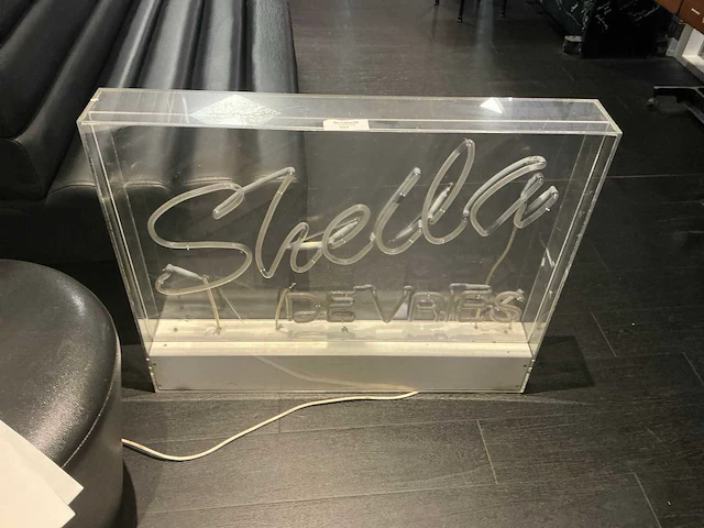 Sheila de vries reclame - afbeelding 1 van  5