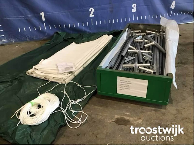 Shelter overkapping / tent tussen 2 containers - afbeelding 2 van  18