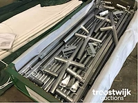 Shelter overkapping / tent tussen 2 containers - afbeelding 3 van  18