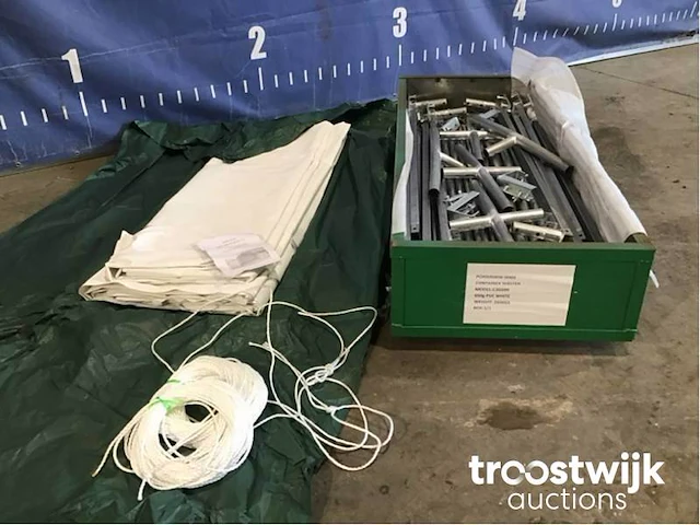 Shelter overkapping / tent tussen 2 containers - afbeelding 4 van  18