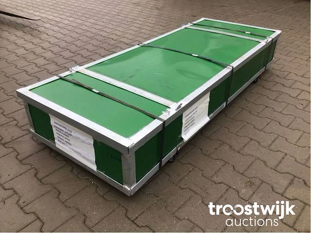 Shelter overkapping / tent tussen 2 containers - afbeelding 1 van  18