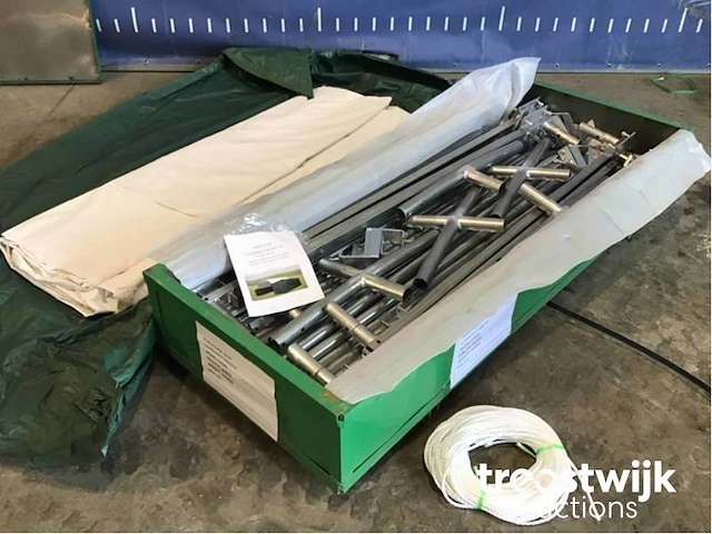 Shelter overkapping / tent tussen 2 containers - afbeelding 2 van  25