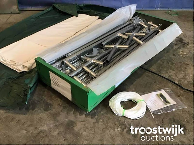 Shelter overkapping / tent tussen 2 containers - afbeelding 5 van  25