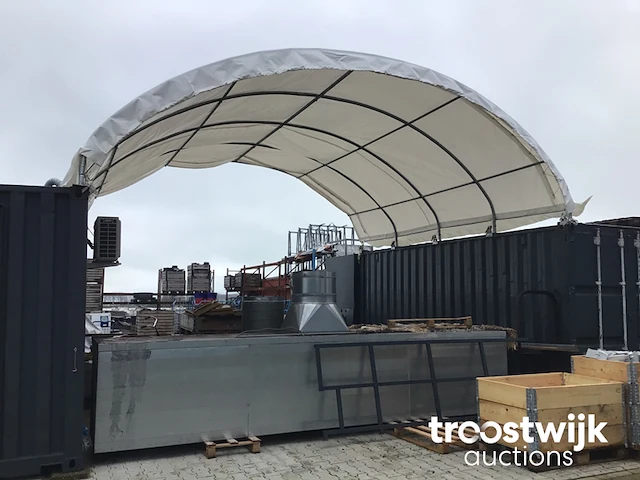 Shelter overkapping / tent tussen 2 containers - afbeelding 1 van  25