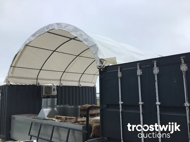 Shelter overkapping / tent tussen 2 containers - afbeelding 20 van  25