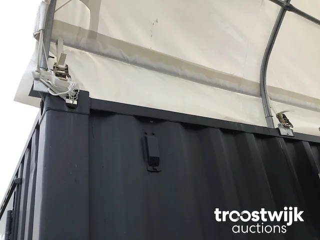 Shelter overkapping / tent tussen 2 containers - afbeelding 9 van  14