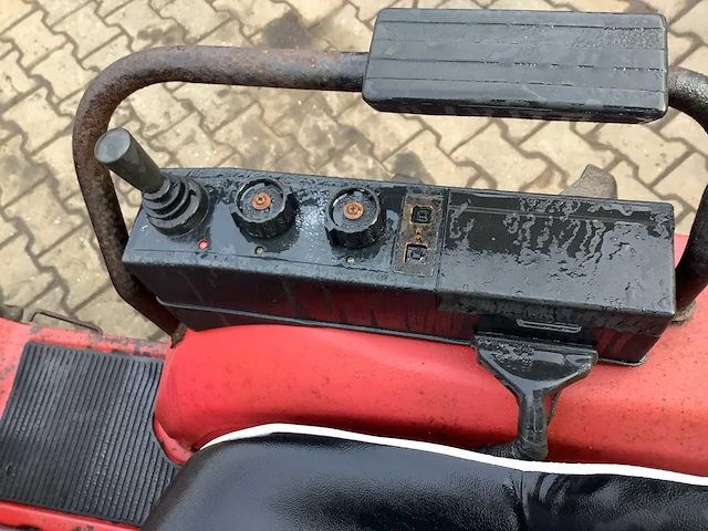 Shibaura - p15f - smalspoor- en compacttractor - afbeelding 10 van  11