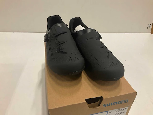 Shimano rc3 wielrenschoenen maat 43 - afbeelding 1 van  3
