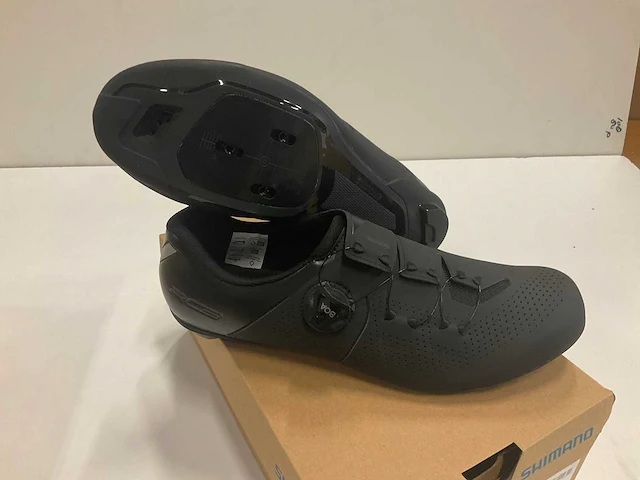 Shimano rc3 wielrenschoenen maat 43 - afbeelding 2 van  3