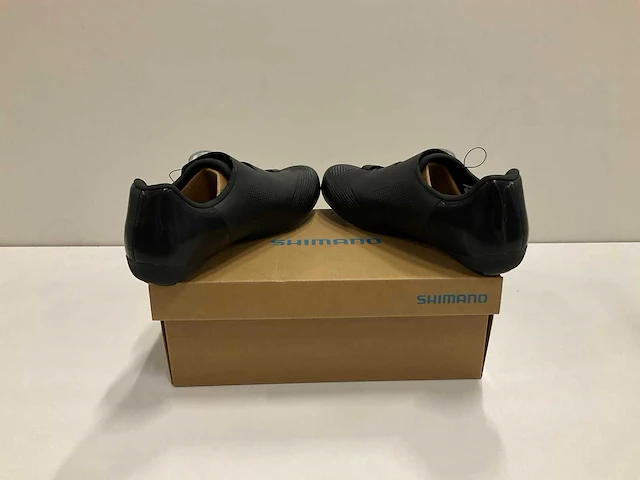 Shimano rc5 wielrenschoenen maat 44 black - afbeelding 3 van  4