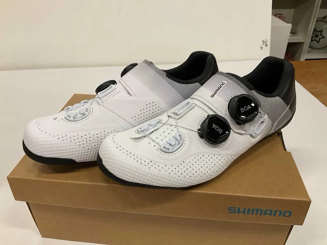 Shimano rc7 fietsschoenen maat 39 - afbeelding 1 van  4