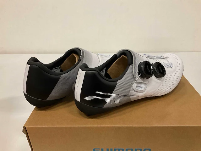 Shimano rc7 fietsschoenen maat 39 - afbeelding 2 van  4