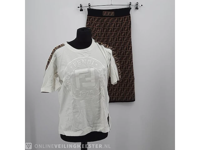 Shirt en 1x rok fendi - afbeelding 1 van  8