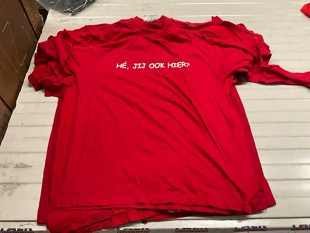 Shirt he' jij ook hier (10x) - afbeelding 1 van  3