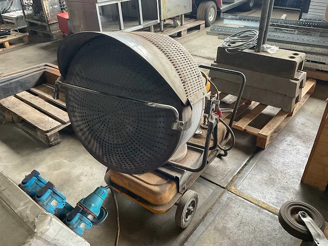 Shizuoki seiki kerosine heater - afbeelding 1 van  8
