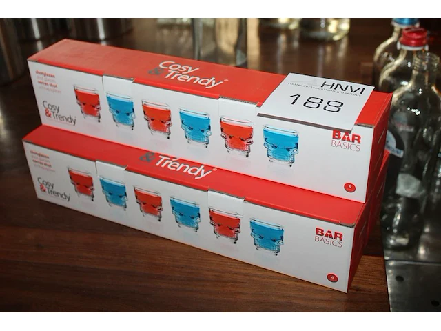 Shotglaasjes cosi & trendy. 3 sets van 6 glazen. - afbeelding 1 van  2