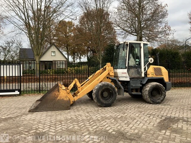Shovel liebherr, l506, geel, bouwjaar 1996 - afbeelding 1 van  13